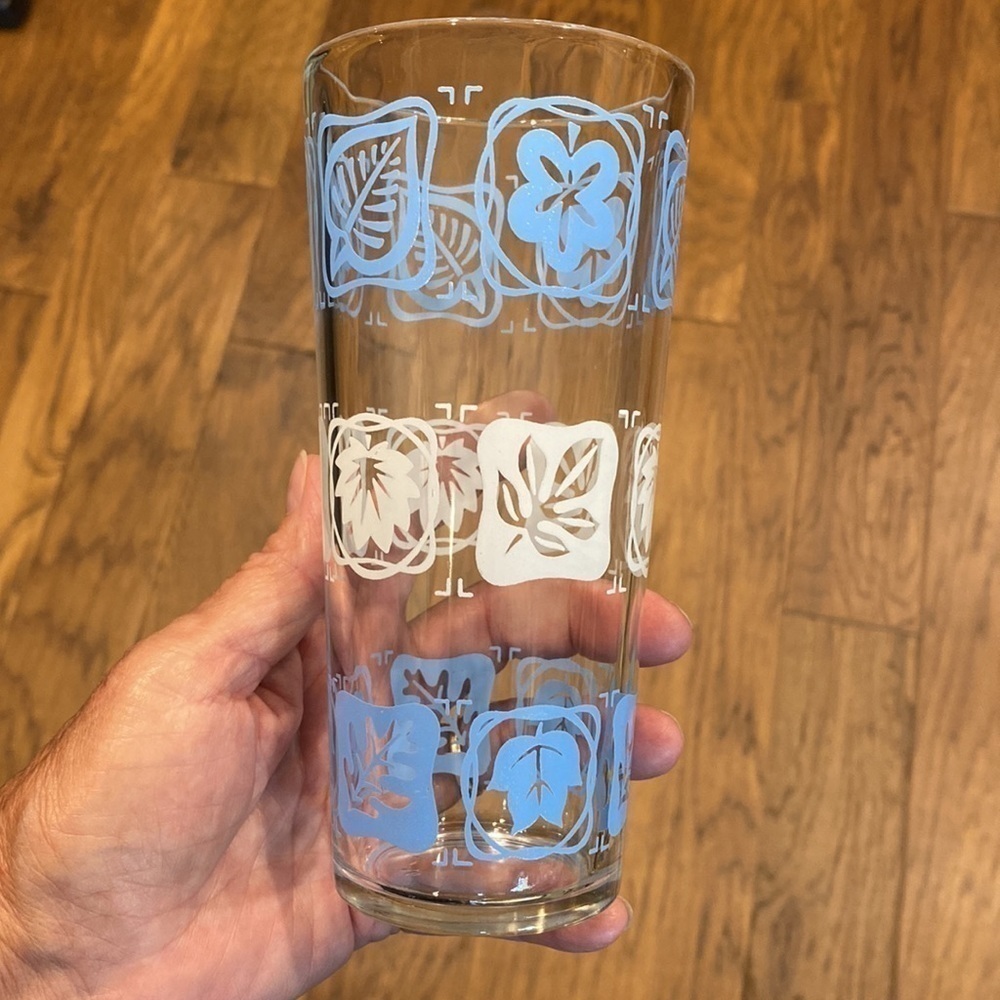 1960’s~BLUE & WHITE GLASS~BOXED LEAVES DESIGN~NO CHIPS/CRACKS~NEW CONDITION~G12
